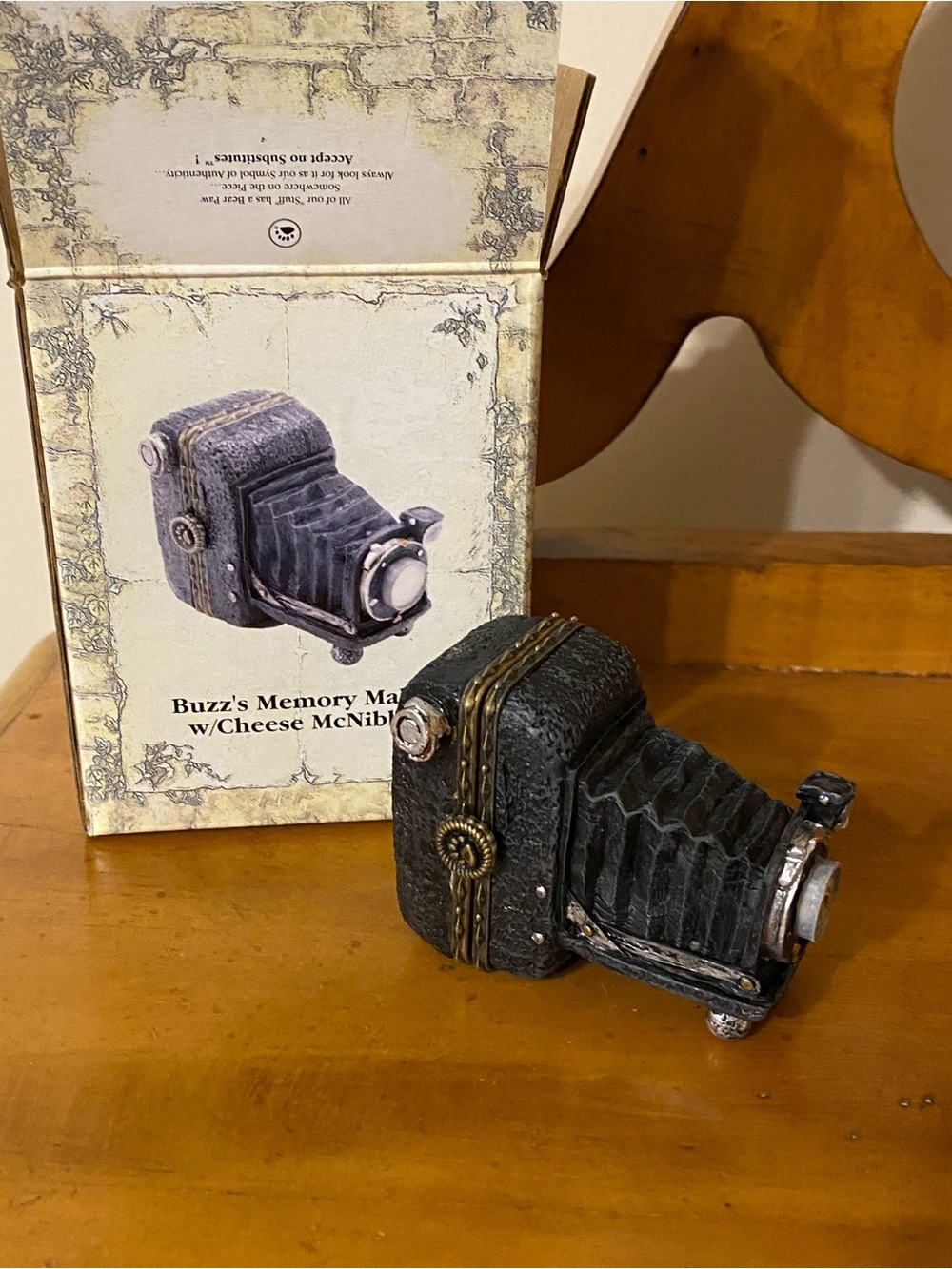 Boyds Bears treasure box "Buzz’s Memory Maker w/Cheese McNibble" NEW